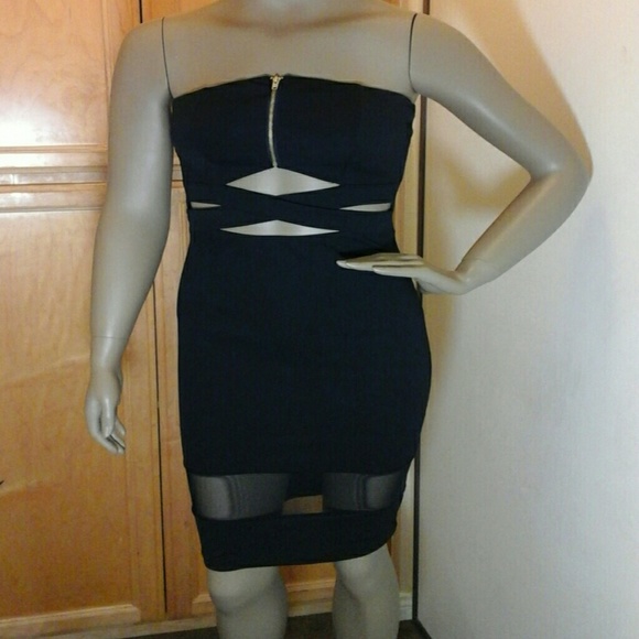 Dress - Picture 1 of 7